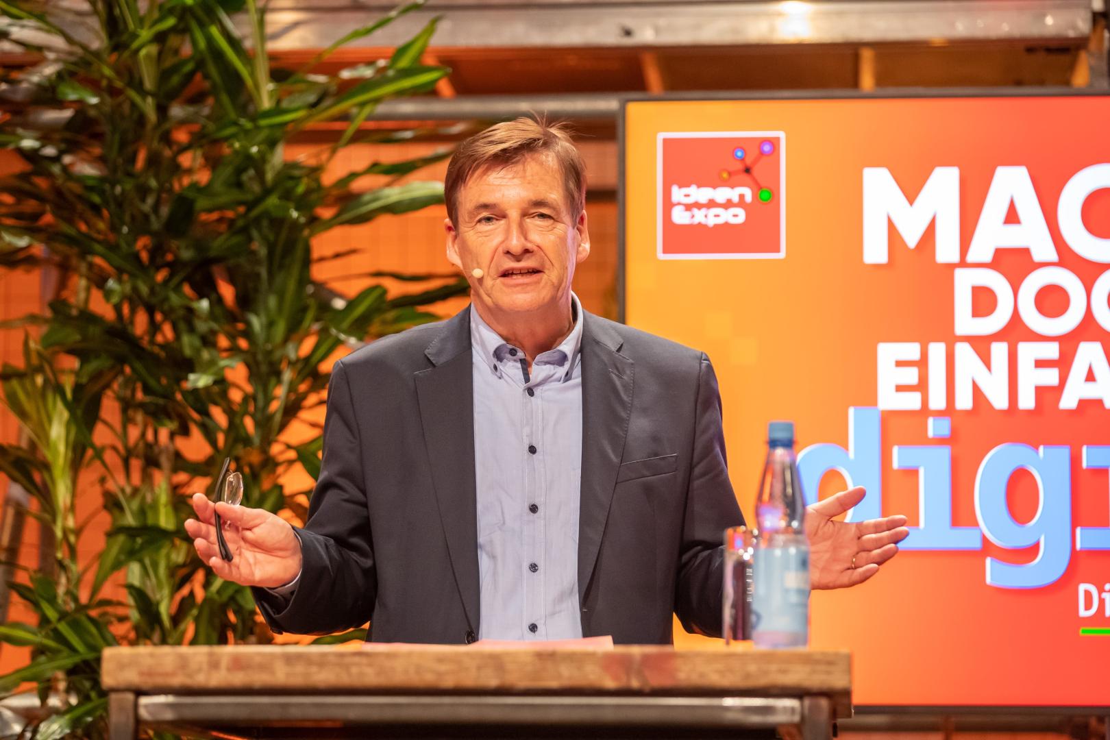 Dr. Volker Schmidt