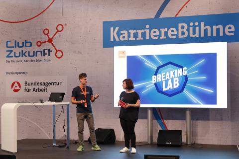 IE_KarriereBuehne